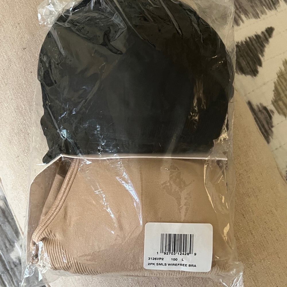2-Pack Black and Tan Wire-Free Bras